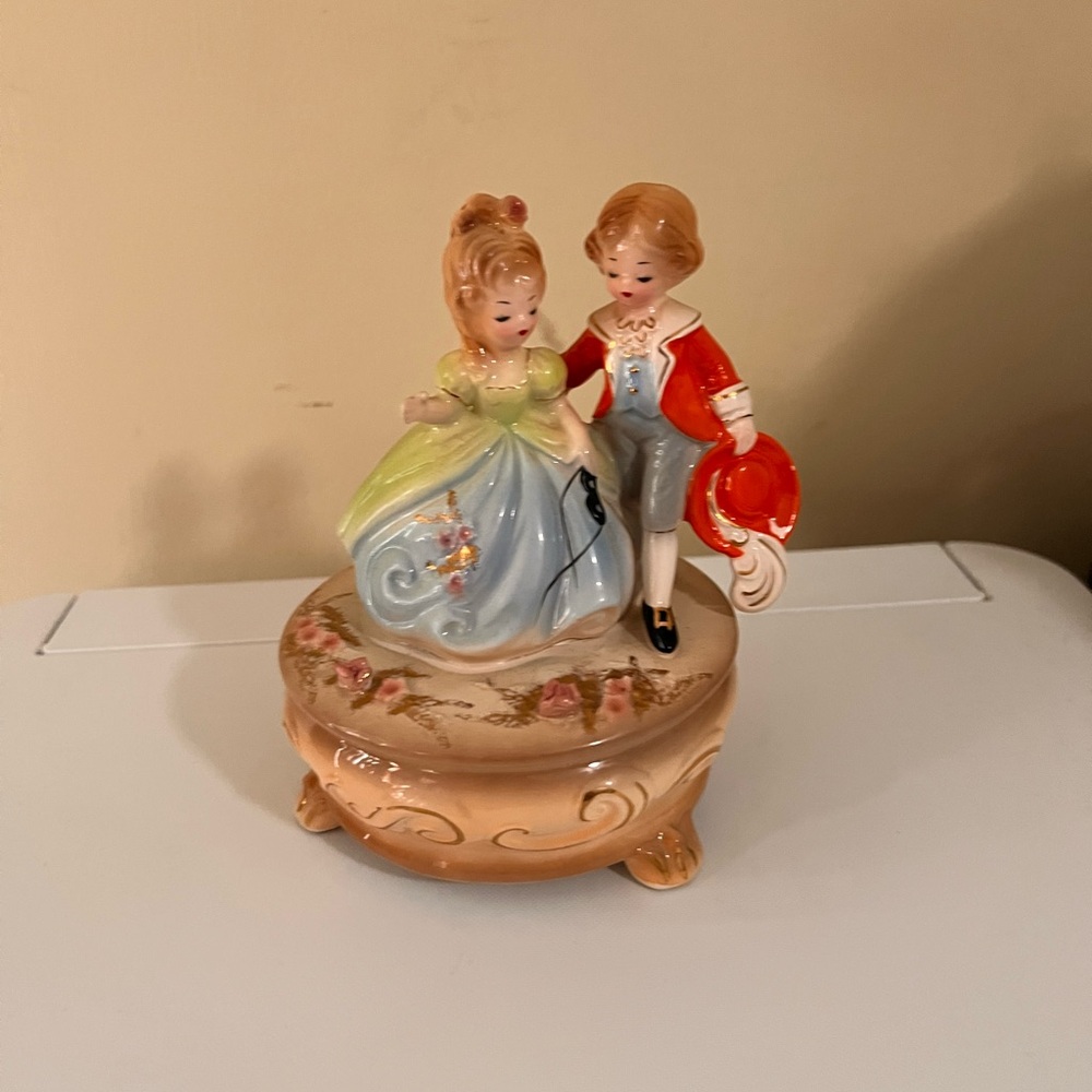 Vintage Ceramic Dancing Couple Figurine
